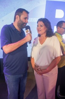 
<a style='margin-left: 5px;' class='btn btn-xs btn-social btn-facebook' href='https://www.facebook.com/sharer/sharer.php?u=https://www.galeramix.com.br/imagem/a157/800-800-90/conteudo/site_galerias/157/pl-mulher-tijucas-185.jpg' rel='popup' data-width='500' data-height='400'><i class='fa fa-facebook'></i>Compartilhar <span class='hidden-xs'>no Facebook</span>
</a> 
<a class='btn btn-default btn-xs' target='_blank' href='imagem/a157/800-800-90/conteudo/site_galerias/157/pl-mulher-tijucas-185.jpg'>
<span class='glyphicon glyphicon-cloud-download'></span> Salvar
</a>
