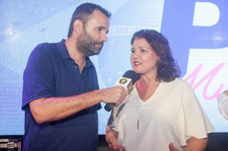 
<a style='margin-left: 5px;' class='btn btn-xs btn-social btn-facebook' href='https://www.facebook.com/sharer/sharer.php?u=https://www.galeramix.com.br/imagem/a157/800-800-90/conteudo/site_galerias/157/pl-mulher-tijucas-187.jpg' rel='popup' data-width='500' data-height='400'><i class='fa fa-facebook'></i>Compartilhar <span class='hidden-xs'>no Facebook</span>
</a> 
<a class='btn btn-default btn-xs' target='_blank' href='imagem/a157/800-800-90/conteudo/site_galerias/157/pl-mulher-tijucas-187.jpg'>
<span class='glyphicon glyphicon-cloud-download'></span> Salvar
</a>
