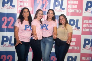 
<a style='margin-left: 5px;' class='btn btn-xs btn-social btn-facebook' href='https://www.facebook.com/sharer/sharer.php?u=https://www.galeramix.com.br/imagem/a157/800-800-90/conteudo/site_galerias/157/pl-mulher-tijucas-24.jpg' rel='popup' data-width='500' data-height='400'><i class='fa fa-facebook'></i>Compartilhar <span class='hidden-xs'>no Facebook</span>
</a> 
<a class='btn btn-default btn-xs' target='_blank' href='imagem/a157/800-800-90/conteudo/site_galerias/157/pl-mulher-tijucas-24.jpg'>
<span class='glyphicon glyphicon-cloud-download'></span> Salvar
</a>
