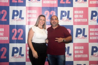 
<a style='margin-left: 5px;' class='btn btn-xs btn-social btn-facebook' href='https://www.facebook.com/sharer/sharer.php?u=https://www.galeramix.com.br/imagem/a157/800-800-90/conteudo/site_galerias/157/pl-mulher-tijucas-35.jpg' rel='popup' data-width='500' data-height='400'><i class='fa fa-facebook'></i>Compartilhar <span class='hidden-xs'>no Facebook</span>
</a> 
<a class='btn btn-default btn-xs' target='_blank' href='imagem/a157/800-800-90/conteudo/site_galerias/157/pl-mulher-tijucas-35.jpg'>
<span class='glyphicon glyphicon-cloud-download'></span> Salvar
</a>
