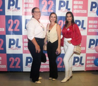 
<a style='margin-left: 5px;' class='btn btn-xs btn-social btn-facebook' href='https://www.facebook.com/sharer/sharer.php?u=https://www.galeramix.com.br/imagem/a157/800-800-90/conteudo/site_galerias/157/pl-mulher-tijucas-39.jpg' rel='popup' data-width='500' data-height='400'><i class='fa fa-facebook'></i>Compartilhar <span class='hidden-xs'>no Facebook</span>
</a> 
<a class='btn btn-default btn-xs' target='_blank' href='imagem/a157/800-800-90/conteudo/site_galerias/157/pl-mulher-tijucas-39.jpg'>
<span class='glyphicon glyphicon-cloud-download'></span> Salvar
</a>
