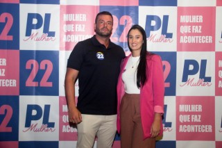 
<a style='margin-left: 5px;' class='btn btn-xs btn-social btn-facebook' href='https://www.facebook.com/sharer/sharer.php?u=https://www.galeramix.com.br/imagem/a157/800-800-90/conteudo/site_galerias/157/pl-mulher-tijucas-4.jpg' rel='popup' data-width='500' data-height='400'><i class='fa fa-facebook'></i>Compartilhar <span class='hidden-xs'>no Facebook</span>
</a> 
<a class='btn btn-default btn-xs' target='_blank' href='imagem/a157/800-800-90/conteudo/site_galerias/157/pl-mulher-tijucas-4.jpg'>
<span class='glyphicon glyphicon-cloud-download'></span> Salvar
</a>
