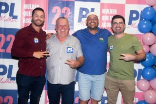 
<a style='margin-left: 5px;' class='btn btn-xs btn-social btn-facebook' href='https://www.facebook.com/sharer/sharer.php?u=https://www.galeramix.com.br/imagem/a157/800-800-90/conteudo/site_galerias/157/pl-mulher-tijucas-54.jpg' rel='popup' data-width='500' data-height='400'><i class='fa fa-facebook'></i>Compartilhar <span class='hidden-xs'>no Facebook</span>
</a> 
<a class='btn btn-default btn-xs' target='_blank' href='imagem/a157/800-800-90/conteudo/site_galerias/157/pl-mulher-tijucas-54.jpg'>
<span class='glyphicon glyphicon-cloud-download'></span> Salvar
</a>
