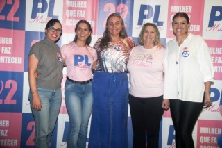 
<a style='margin-left: 5px;' class='btn btn-xs btn-social btn-facebook' href='https://www.facebook.com/sharer/sharer.php?u=https://www.galeramix.com.br/imagem/a157/800-800-90/conteudo/site_galerias/157/pl-mulher-tijucas-6.jpg' rel='popup' data-width='500' data-height='400'><i class='fa fa-facebook'></i>Compartilhar <span class='hidden-xs'>no Facebook</span>
</a> 
<a class='btn btn-default btn-xs' target='_blank' href='imagem/a157/800-800-90/conteudo/site_galerias/157/pl-mulher-tijucas-6.jpg'>
<span class='glyphicon glyphicon-cloud-download'></span> Salvar
</a>
