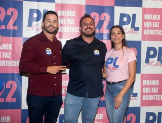 
<a style='margin-left: 5px;' class='btn btn-xs btn-social btn-facebook' href='https://www.facebook.com/sharer/sharer.php?u=https://www.galeramix.com.br/imagem/a157/800-800-90/conteudo/site_galerias/157/pl-mulher-tijucas-77.jpg' rel='popup' data-width='500' data-height='400'><i class='fa fa-facebook'></i>Compartilhar <span class='hidden-xs'>no Facebook</span>
</a> 
<a class='btn btn-default btn-xs' target='_blank' href='imagem/a157/800-800-90/conteudo/site_galerias/157/pl-mulher-tijucas-77.jpg'>
<span class='glyphicon glyphicon-cloud-download'></span> Salvar
</a>
