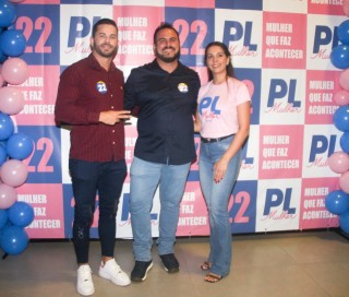 
<a style='margin-left: 5px;' class='btn btn-xs btn-social btn-facebook' href='https://www.facebook.com/sharer/sharer.php?u=https://www.galeramix.com.br/imagem/a157/800-800-90/conteudo/site_galerias/157/pl-mulher-tijucas-78.jpg' rel='popup' data-width='500' data-height='400'><i class='fa fa-facebook'></i>Compartilhar <span class='hidden-xs'>no Facebook</span>
</a> 
<a class='btn btn-default btn-xs' target='_blank' href='imagem/a157/800-800-90/conteudo/site_galerias/157/pl-mulher-tijucas-78.jpg'>
<span class='glyphicon glyphicon-cloud-download'></span> Salvar
</a>
