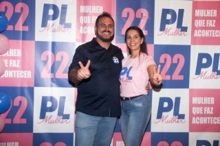 
<a style='margin-left: 5px;' class='btn btn-xs btn-social btn-facebook' href='https://www.facebook.com/sharer/sharer.php?u=https://www.galeramix.com.br/imagem/a157/800-800-90/conteudo/site_galerias/157/pl-mulher-tijucas-80.jpg' rel='popup' data-width='500' data-height='400'><i class='fa fa-facebook'></i>Compartilhar <span class='hidden-xs'>no Facebook</span>
</a> 
<a class='btn btn-default btn-xs' target='_blank' href='imagem/a157/800-800-90/conteudo/site_galerias/157/pl-mulher-tijucas-80.jpg'>
<span class='glyphicon glyphicon-cloud-download'></span> Salvar
</a>
