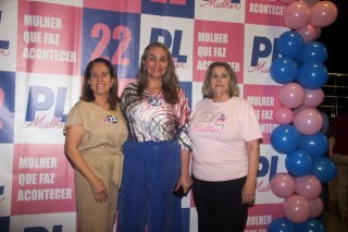 
<a style='margin-left: 5px;' class='btn btn-xs btn-social btn-facebook' href='https://www.facebook.com/sharer/sharer.php?u=https://www.galeramix.com.br/imagem/a157/800-800-90/conteudo/site_galerias/157/pl-mulher-tijucas-85.jpg' rel='popup' data-width='500' data-height='400'><i class='fa fa-facebook'></i>Compartilhar <span class='hidden-xs'>no Facebook</span>
</a> 
<a class='btn btn-default btn-xs' target='_blank' href='imagem/a157/800-800-90/conteudo/site_galerias/157/pl-mulher-tijucas-85.jpg'>
<span class='glyphicon glyphicon-cloud-download'></span> Salvar
</a>
