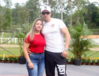 
                    <a style='margin-left: 5px;' class='btn btn-xs btn-social btn-facebook' href='https://www.facebook.com/sharer/sharer.php?u=https://www.galeramix.com.br/imagem/a158/800-800-90/conteudo/site_galerias/158/12.jpg' rel='popup' data-width='500' data-height='400'><i class='fa fa-facebook'></i>Compartilhar <span class='hidden-xs'>no Facebook</span>
                </a> 
                <a class='btn btn-default btn-xs' target='_blank' href='imagem/a158/800-800-90/conteudo/site_galerias/158/12.jpg'>
                    <span class='glyphicon glyphicon-cloud-download'></span> Salvar
                </a>
                