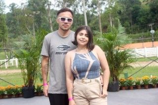 
<a style='margin-left: 5px;' class='btn btn-xs btn-social btn-facebook' href='https://www.facebook.com/sharer/sharer.php?u=https://www.galeramix.com.br/imagem/a158/800-800-90/conteudo/site_galerias/158/img7250.jpg' rel='popup' data-width='500' data-height='400'><i class='fa fa-facebook'></i>Compartilhar <span class='hidden-xs'>no Facebook</span>
</a> 
<a class='btn btn-default btn-xs' target='_blank' href='imagem/a158/800-800-90/conteudo/site_galerias/158/img7250.jpg'>
<span class='glyphicon glyphicon-cloud-download'></span> Salvar
</a>
