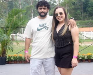 
<a style='margin-left: 5px;' class='btn btn-xs btn-social btn-facebook' href='https://www.facebook.com/sharer/sharer.php?u=https://www.galeramix.com.br/imagem/a158/800-800-90/conteudo/site_galerias/158/img7265.jpg' rel='popup' data-width='500' data-height='400'><i class='fa fa-facebook'></i>Compartilhar <span class='hidden-xs'>no Facebook</span>
</a> 
<a class='btn btn-default btn-xs' target='_blank' href='imagem/a158/800-800-90/conteudo/site_galerias/158/img7265.jpg'>
<span class='glyphicon glyphicon-cloud-download'></span> Salvar
</a>
