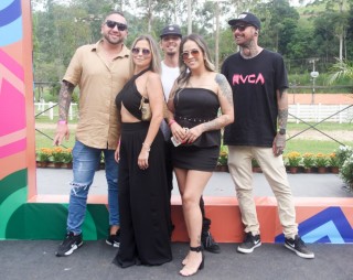 
<a style='margin-left: 5px;' class='btn btn-xs btn-social btn-facebook' href='https://www.facebook.com/sharer/sharer.php?u=https://www.galeramix.com.br/imagem/a158/800-800-90/conteudo/site_galerias/158/img7272.jpg' rel='popup' data-width='500' data-height='400'><i class='fa fa-facebook'></i>Compartilhar <span class='hidden-xs'>no Facebook</span>
</a> 
<a class='btn btn-default btn-xs' target='_blank' href='imagem/a158/800-800-90/conteudo/site_galerias/158/img7272.jpg'>
<span class='glyphicon glyphicon-cloud-download'></span> Salvar
</a>
