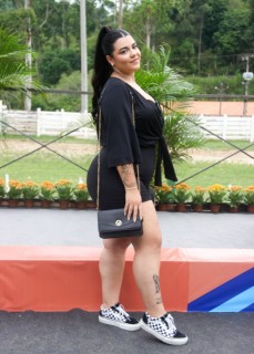 
<a style='margin-left: 5px;' class='btn btn-xs btn-social btn-facebook' href='https://www.facebook.com/sharer/sharer.php?u=https://www.galeramix.com.br/imagem/a158/800-800-90/conteudo/site_galerias/158/img7316.jpg' rel='popup' data-width='500' data-height='400'><i class='fa fa-facebook'></i>Compartilhar <span class='hidden-xs'>no Facebook</span>
</a> 
<a class='btn btn-default btn-xs' target='_blank' href='imagem/a158/800-800-90/conteudo/site_galerias/158/img7316.jpg'>
<span class='glyphicon glyphicon-cloud-download'></span> Salvar
</a>
