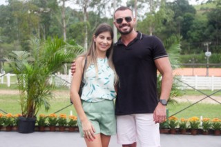 
<a style='margin-left: 5px;' class='btn btn-xs btn-social btn-facebook' href='https://www.facebook.com/sharer/sharer.php?u=https://www.galeramix.com.br/imagem/a158/800-800-90/conteudo/site_galerias/158/img7321.jpg' rel='popup' data-width='500' data-height='400'><i class='fa fa-facebook'></i>Compartilhar <span class='hidden-xs'>no Facebook</span>
</a> 
<a class='btn btn-default btn-xs' target='_blank' href='imagem/a158/800-800-90/conteudo/site_galerias/158/img7321.jpg'>
<span class='glyphicon glyphicon-cloud-download'></span> Salvar
</a>
