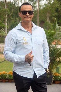 
<a style='margin-left: 5px;' class='btn btn-xs btn-social btn-facebook' href='https://www.facebook.com/sharer/sharer.php?u=https://www.galeramix.com.br/imagem/a158/800-800-90/conteudo/site_galerias/158/img7361.jpg' rel='popup' data-width='500' data-height='400'><i class='fa fa-facebook'></i>Compartilhar <span class='hidden-xs'>no Facebook</span>
</a> 
<a class='btn btn-default btn-xs' target='_blank' href='imagem/a158/800-800-90/conteudo/site_galerias/158/img7361.jpg'>
<span class='glyphicon glyphicon-cloud-download'></span> Salvar
</a>
