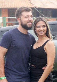 
<a style='margin-left: 5px;' class='btn btn-xs btn-social btn-facebook' href='https://www.facebook.com/sharer/sharer.php?u=https://www.galeramix.com.br/imagem/a158/800-800-90/conteudo/site_galerias/158/img7434.jpg' rel='popup' data-width='500' data-height='400'><i class='fa fa-facebook'></i>Compartilhar <span class='hidden-xs'>no Facebook</span>
</a> 
<a class='btn btn-default btn-xs' target='_blank' href='imagem/a158/800-800-90/conteudo/site_galerias/158/img7434.jpg'>
<span class='glyphicon glyphicon-cloud-download'></span> Salvar
</a>
