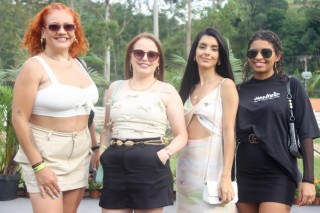 
<a style='margin-left: 5px;' class='btn btn-xs btn-social btn-facebook' href='https://www.facebook.com/sharer/sharer.php?u=https://www.galeramix.com.br/imagem/a158/800-800-90/conteudo/site_galerias/158/img7447.jpg' rel='popup' data-width='500' data-height='400'><i class='fa fa-facebook'></i>Compartilhar <span class='hidden-xs'>no Facebook</span>
</a> 
<a class='btn btn-default btn-xs' target='_blank' href='imagem/a158/800-800-90/conteudo/site_galerias/158/img7447.jpg'>
<span class='glyphicon glyphicon-cloud-download'></span> Salvar
</a>
