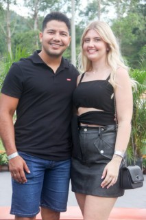 
<a style='margin-left: 5px;' class='btn btn-xs btn-social btn-facebook' href='https://www.facebook.com/sharer/sharer.php?u=https://www.galeramix.com.br/imagem/a158/800-800-90/conteudo/site_galerias/158/img7477.jpg' rel='popup' data-width='500' data-height='400'><i class='fa fa-facebook'></i>Compartilhar <span class='hidden-xs'>no Facebook</span>
</a> 
<a class='btn btn-default btn-xs' target='_blank' href='imagem/a158/800-800-90/conteudo/site_galerias/158/img7477.jpg'>
<span class='glyphicon glyphicon-cloud-download'></span> Salvar
</a>
