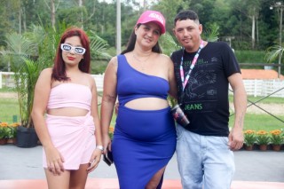 
<a style='margin-left: 5px;' class='btn btn-xs btn-social btn-facebook' href='https://www.facebook.com/sharer/sharer.php?u=https://www.galeramix.com.br/imagem/a158/800-800-90/conteudo/site_galerias/158/img7496.jpg' rel='popup' data-width='500' data-height='400'><i class='fa fa-facebook'></i>Compartilhar <span class='hidden-xs'>no Facebook</span>
</a> 
<a class='btn btn-default btn-xs' target='_blank' href='imagem/a158/800-800-90/conteudo/site_galerias/158/img7496.jpg'>
<span class='glyphicon glyphicon-cloud-download'></span> Salvar
</a>
