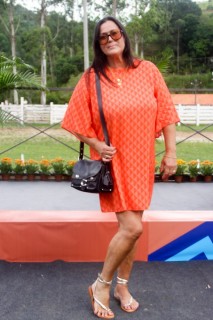 
<a style='margin-left: 5px;' class='btn btn-xs btn-social btn-facebook' href='https://www.facebook.com/sharer/sharer.php?u=https://www.galeramix.com.br/imagem/a158/800-800-90/conteudo/site_galerias/158/img7503.jpg' rel='popup' data-width='500' data-height='400'><i class='fa fa-facebook'></i>Compartilhar <span class='hidden-xs'>no Facebook</span>
</a> 
<a class='btn btn-default btn-xs' target='_blank' href='imagem/a158/800-800-90/conteudo/site_galerias/158/img7503.jpg'>
<span class='glyphicon glyphicon-cloud-download'></span> Salvar
</a>
