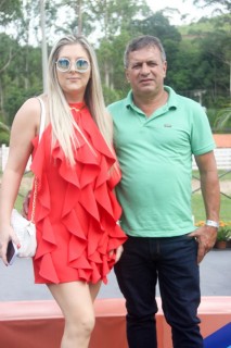 
<a style='margin-left: 5px;' class='btn btn-xs btn-social btn-facebook' href='https://www.facebook.com/sharer/sharer.php?u=https://www.galeramix.com.br/imagem/a158/800-800-90/conteudo/site_galerias/158/jr-seco-275.jpg' rel='popup' data-width='500' data-height='400'><i class='fa fa-facebook'></i>Compartilhar <span class='hidden-xs'>no Facebook</span>
</a> 
<a class='btn btn-default btn-xs' target='_blank' href='imagem/a158/800-800-90/conteudo/site_galerias/158/jr-seco-275.jpg'>
<span class='glyphicon glyphicon-cloud-download'></span> Salvar
</a>
