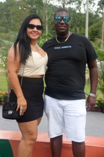 
<a style='margin-left: 5px;' class='btn btn-xs btn-social btn-facebook' href='https://www.facebook.com/sharer/sharer.php?u=https://www.galeramix.com.br/imagem/a158/800-800-90/conteudo/site_galerias/158/jr-seco-278.jpg' rel='popup' data-width='500' data-height='400'><i class='fa fa-facebook'></i>Compartilhar <span class='hidden-xs'>no Facebook</span>
</a> 
<a class='btn btn-default btn-xs' target='_blank' href='imagem/a158/800-800-90/conteudo/site_galerias/158/jr-seco-278.jpg'>
<span class='glyphicon glyphicon-cloud-download'></span> Salvar
</a>
