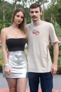 
<a style='margin-left: 5px;' class='btn btn-xs btn-social btn-facebook' href='https://www.facebook.com/sharer/sharer.php?u=https://www.galeramix.com.br/imagem/a158/800-800-90/conteudo/site_galerias/158/jr-seco-310.jpg' rel='popup' data-width='500' data-height='400'><i class='fa fa-facebook'></i>Compartilhar <span class='hidden-xs'>no Facebook</span>
</a> 
<a class='btn btn-default btn-xs' target='_blank' href='imagem/a158/800-800-90/conteudo/site_galerias/158/jr-seco-310.jpg'>
<span class='glyphicon glyphicon-cloud-download'></span> Salvar
</a>
