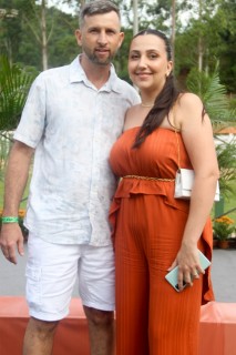 
<a style='margin-left: 5px;' class='btn btn-xs btn-social btn-facebook' href='https://www.facebook.com/sharer/sharer.php?u=https://www.galeramix.com.br/imagem/a158/800-800-90/conteudo/site_galerias/158/jr-seco-330.jpg' rel='popup' data-width='500' data-height='400'><i class='fa fa-facebook'></i>Compartilhar <span class='hidden-xs'>no Facebook</span>
</a> 
<a class='btn btn-default btn-xs' target='_blank' href='imagem/a158/800-800-90/conteudo/site_galerias/158/jr-seco-330.jpg'>
<span class='glyphicon glyphicon-cloud-download'></span> Salvar
</a>
