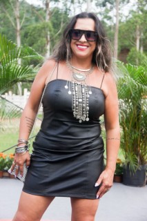 
<a style='margin-left: 5px;' class='btn btn-xs btn-social btn-facebook' href='https://www.facebook.com/sharer/sharer.php?u=https://www.galeramix.com.br/imagem/a158/800-800-90/conteudo/site_galerias/158/jr-seco-335.jpg' rel='popup' data-width='500' data-height='400'><i class='fa fa-facebook'></i>Compartilhar <span class='hidden-xs'>no Facebook</span>
</a> 
<a class='btn btn-default btn-xs' target='_blank' href='imagem/a158/800-800-90/conteudo/site_galerias/158/jr-seco-335.jpg'>
<span class='glyphicon glyphicon-cloud-download'></span> Salvar
</a>
