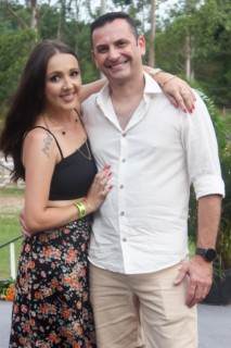 
<a style='margin-left: 5px;' class='btn btn-xs btn-social btn-facebook' href='https://www.facebook.com/sharer/sharer.php?u=https://www.galeramix.com.br/imagem/a158/800-800-90/conteudo/site_galerias/158/jr-seco-340.jpg' rel='popup' data-width='500' data-height='400'><i class='fa fa-facebook'></i>Compartilhar <span class='hidden-xs'>no Facebook</span>
</a> 
<a class='btn btn-default btn-xs' target='_blank' href='imagem/a158/800-800-90/conteudo/site_galerias/158/jr-seco-340.jpg'>
<span class='glyphicon glyphicon-cloud-download'></span> Salvar
</a>
