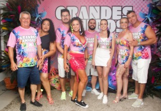 
<a style='margin-left: 5px;' class='btn btn-xs btn-social btn-facebook' href='https://www.facebook.com/sharer/sharer.php?u=https://www.galeramix.com.br/imagem/a159/800-800-90/conteudo/site_galerias/159/grandes-amigos-tijucas-clube-107.jpg' rel='popup' data-width='500' data-height='400'><i class='fa fa-facebook'></i>Compartilhar <span class='hidden-xs'>no Facebook</span>
</a> 
<a class='btn btn-default btn-xs' target='_blank' href='imagem/a159/800-800-90/conteudo/site_galerias/159/grandes-amigos-tijucas-clube-107.jpg'>
<span class='glyphicon glyphicon-cloud-download'></span> Salvar
</a>
