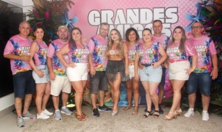 
<a style='margin-left: 5px;' class='btn btn-xs btn-social btn-facebook' href='https://www.facebook.com/sharer/sharer.php?u=https://www.galeramix.com.br/imagem/a159/800-800-90/conteudo/site_galerias/159/grandes-amigos-tijucas-clube-111.jpg' rel='popup' data-width='500' data-height='400'><i class='fa fa-facebook'></i>Compartilhar <span class='hidden-xs'>no Facebook</span>
</a> 
<a class='btn btn-default btn-xs' target='_blank' href='imagem/a159/800-800-90/conteudo/site_galerias/159/grandes-amigos-tijucas-clube-111.jpg'>
<span class='glyphicon glyphicon-cloud-download'></span> Salvar
</a>
