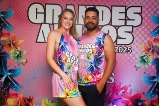 
<a style='margin-left: 5px;' class='btn btn-xs btn-social btn-facebook' href='https://www.facebook.com/sharer/sharer.php?u=https://www.galeramix.com.br/imagem/a159/800-800-90/conteudo/site_galerias/159/grandes-amigos-tijucas-clube-129.jpg' rel='popup' data-width='500' data-height='400'><i class='fa fa-facebook'></i>Compartilhar <span class='hidden-xs'>no Facebook</span>
</a> 
<a class='btn btn-default btn-xs' target='_blank' href='imagem/a159/800-800-90/conteudo/site_galerias/159/grandes-amigos-tijucas-clube-129.jpg'>
<span class='glyphicon glyphicon-cloud-download'></span> Salvar
</a>
