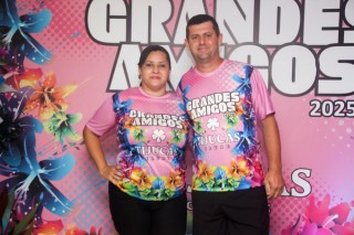 
<a style='margin-left: 5px;' class='btn btn-xs btn-social btn-facebook' href='https://www.facebook.com/sharer/sharer.php?u=https://www.galeramix.com.br/imagem/a159/800-800-90/conteudo/site_galerias/159/grandes-amigos-tijucas-clube-132.jpg' rel='popup' data-width='500' data-height='400'><i class='fa fa-facebook'></i>Compartilhar <span class='hidden-xs'>no Facebook</span>
</a> 
<a class='btn btn-default btn-xs' target='_blank' href='imagem/a159/800-800-90/conteudo/site_galerias/159/grandes-amigos-tijucas-clube-132.jpg'>
<span class='glyphicon glyphicon-cloud-download'></span> Salvar
</a>
