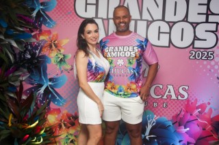 
<a style='margin-left: 5px;' class='btn btn-xs btn-social btn-facebook' href='https://www.facebook.com/sharer/sharer.php?u=https://www.galeramix.com.br/imagem/a159/800-800-90/conteudo/site_galerias/159/grandes-amigos-tijucas-clube-154.jpg' rel='popup' data-width='500' data-height='400'><i class='fa fa-facebook'></i>Compartilhar <span class='hidden-xs'>no Facebook</span>
</a> 
<a class='btn btn-default btn-xs' target='_blank' href='imagem/a159/800-800-90/conteudo/site_galerias/159/grandes-amigos-tijucas-clube-154.jpg'>
<span class='glyphicon glyphicon-cloud-download'></span> Salvar
</a>
