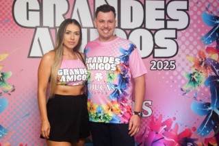 
<a style='margin-left: 5px;' class='btn btn-xs btn-social btn-facebook' href='https://www.facebook.com/sharer/sharer.php?u=https://www.galeramix.com.br/imagem/a159/800-800-90/conteudo/site_galerias/159/grandes-amigos-tijucas-clube-160.jpg' rel='popup' data-width='500' data-height='400'><i class='fa fa-facebook'></i>Compartilhar <span class='hidden-xs'>no Facebook</span>
</a> 
<a class='btn btn-default btn-xs' target='_blank' href='imagem/a159/800-800-90/conteudo/site_galerias/159/grandes-amigos-tijucas-clube-160.jpg'>
<span class='glyphicon glyphicon-cloud-download'></span> Salvar
</a>
