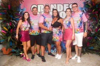 
<a style='margin-left: 5px;' class='btn btn-xs btn-social btn-facebook' href='https://www.facebook.com/sharer/sharer.php?u=https://www.galeramix.com.br/imagem/a159/800-800-90/conteudo/site_galerias/159/grandes-amigos-tijucas-clube-27.jpg' rel='popup' data-width='500' data-height='400'><i class='fa fa-facebook'></i>Compartilhar <span class='hidden-xs'>no Facebook</span>
</a> 
<a class='btn btn-default btn-xs' target='_blank' href='imagem/a159/800-800-90/conteudo/site_galerias/159/grandes-amigos-tijucas-clube-27.jpg'>
<span class='glyphicon glyphicon-cloud-download'></span> Salvar
</a>
