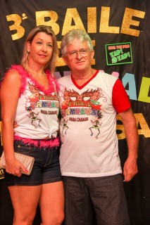 
<a style='margin-left: 5px;' class='btn btn-xs btn-social btn-facebook' href='https://www.facebook.com/sharer/sharer.php?u=https://www.galeramix.com.br/imagem/a16/800-800-90/conteudo/site_galerias/16/img1647.jpg' rel='popup' data-width='500' data-height='400'><i class='fa fa-facebook'></i>Compartilhar <span class='hidden-xs'>no Facebook</span>
</a> 
<a class='btn btn-default btn-xs' target='_blank' href='imagem/a16/800-800-90/conteudo/site_galerias/16/img1647.jpg'>
<span class='glyphicon glyphicon-cloud-download'></span> Salvar
</a>
