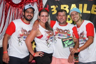 
<a style='margin-left: 5px;' class='btn btn-xs btn-social btn-facebook' href='https://www.facebook.com/sharer/sharer.php?u=https://www.galeramix.com.br/imagem/a16/800-800-90/conteudo/site_galerias/16/img1662.jpg' rel='popup' data-width='500' data-height='400'><i class='fa fa-facebook'></i>Compartilhar <span class='hidden-xs'>no Facebook</span>
</a> 
<a class='btn btn-default btn-xs' target='_blank' href='imagem/a16/800-800-90/conteudo/site_galerias/16/img1662.jpg'>
<span class='glyphicon glyphicon-cloud-download'></span> Salvar
</a>
