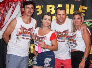 
<a style='margin-left: 5px;' class='btn btn-xs btn-social btn-facebook' href='https://www.facebook.com/sharer/sharer.php?u=https://www.galeramix.com.br/imagem/a16/800-800-90/conteudo/site_galerias/16/img1664.jpg' rel='popup' data-width='500' data-height='400'><i class='fa fa-facebook'></i>Compartilhar <span class='hidden-xs'>no Facebook</span>
</a> 
<a class='btn btn-default btn-xs' target='_blank' href='imagem/a16/800-800-90/conteudo/site_galerias/16/img1664.jpg'>
<span class='glyphicon glyphicon-cloud-download'></span> Salvar
</a>
