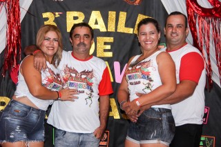 
<a style='margin-left: 5px;' class='btn btn-xs btn-social btn-facebook' href='https://www.facebook.com/sharer/sharer.php?u=https://www.galeramix.com.br/imagem/a16/800-800-90/conteudo/site_galerias/16/img1669.jpg' rel='popup' data-width='500' data-height='400'><i class='fa fa-facebook'></i>Compartilhar <span class='hidden-xs'>no Facebook</span>
</a> 
<a class='btn btn-default btn-xs' target='_blank' href='imagem/a16/800-800-90/conteudo/site_galerias/16/img1669.jpg'>
<span class='glyphicon glyphicon-cloud-download'></span> Salvar
</a>
