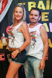 
<a style='margin-left: 5px;' class='btn btn-xs btn-social btn-facebook' href='https://www.facebook.com/sharer/sharer.php?u=https://www.galeramix.com.br/imagem/a16/800-800-90/conteudo/site_galerias/16/img1691.jpg' rel='popup' data-width='500' data-height='400'><i class='fa fa-facebook'></i>Compartilhar <span class='hidden-xs'>no Facebook</span>
</a> 
<a class='btn btn-default btn-xs' target='_blank' href='imagem/a16/800-800-90/conteudo/site_galerias/16/img1691.jpg'>
<span class='glyphicon glyphicon-cloud-download'></span> Salvar
</a>
