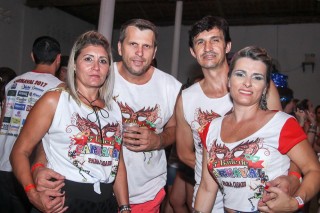 
<a style='margin-left: 5px;' class='btn btn-xs btn-social btn-facebook' href='https://www.facebook.com/sharer/sharer.php?u=https://www.galeramix.com.br/imagem/a16/800-800-90/conteudo/site_galerias/16/img1714.jpg' rel='popup' data-width='500' data-height='400'><i class='fa fa-facebook'></i>Compartilhar <span class='hidden-xs'>no Facebook</span>
</a> 
<a class='btn btn-default btn-xs' target='_blank' href='imagem/a16/800-800-90/conteudo/site_galerias/16/img1714.jpg'>
<span class='glyphicon glyphicon-cloud-download'></span> Salvar
</a>
