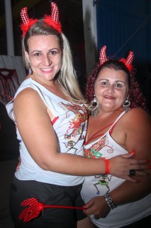 
<a style='margin-left: 5px;' class='btn btn-xs btn-social btn-facebook' href='https://www.facebook.com/sharer/sharer.php?u=https://www.galeramix.com.br/imagem/a16/800-800-90/conteudo/site_galerias/16/img1720.jpg' rel='popup' data-width='500' data-height='400'><i class='fa fa-facebook'></i>Compartilhar <span class='hidden-xs'>no Facebook</span>
</a> 
<a class='btn btn-default btn-xs' target='_blank' href='imagem/a16/800-800-90/conteudo/site_galerias/16/img1720.jpg'>
<span class='glyphicon glyphicon-cloud-download'></span> Salvar
</a>
