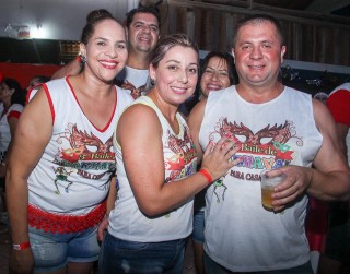 
<a style='margin-left: 5px;' class='btn btn-xs btn-social btn-facebook' href='https://www.facebook.com/sharer/sharer.php?u=https://www.galeramix.com.br/imagem/a16/800-800-90/conteudo/site_galerias/16/img1728.jpg' rel='popup' data-width='500' data-height='400'><i class='fa fa-facebook'></i>Compartilhar <span class='hidden-xs'>no Facebook</span>
</a> 
<a class='btn btn-default btn-xs' target='_blank' href='imagem/a16/800-800-90/conteudo/site_galerias/16/img1728.jpg'>
<span class='glyphicon glyphicon-cloud-download'></span> Salvar
</a>
