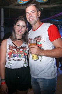 
<a style='margin-left: 5px;' class='btn btn-xs btn-social btn-facebook' href='https://www.facebook.com/sharer/sharer.php?u=https://www.galeramix.com.br/imagem/a16/800-800-90/conteudo/site_galerias/16/img1736.jpg' rel='popup' data-width='500' data-height='400'><i class='fa fa-facebook'></i>Compartilhar <span class='hidden-xs'>no Facebook</span>
</a> 
<a class='btn btn-default btn-xs' target='_blank' href='imagem/a16/800-800-90/conteudo/site_galerias/16/img1736.jpg'>
<span class='glyphicon glyphicon-cloud-download'></span> Salvar
</a>
