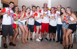 
<a style='margin-left: 5px;' class='btn btn-xs btn-social btn-facebook' href='https://www.facebook.com/sharer/sharer.php?u=https://www.galeramix.com.br/imagem/a16/800-800-90/conteudo/site_galerias/16/img1744.jpg' rel='popup' data-width='500' data-height='400'><i class='fa fa-facebook'></i>Compartilhar <span class='hidden-xs'>no Facebook</span>
</a> 
<a class='btn btn-default btn-xs' target='_blank' href='imagem/a16/800-800-90/conteudo/site_galerias/16/img1744.jpg'>
<span class='glyphicon glyphicon-cloud-download'></span> Salvar
</a>
