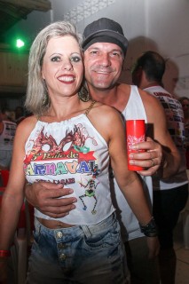 
<a style='margin-left: 5px;' class='btn btn-xs btn-social btn-facebook' href='https://www.facebook.com/sharer/sharer.php?u=https://www.galeramix.com.br/imagem/a16/800-800-90/conteudo/site_galerias/16/img1756.jpg' rel='popup' data-width='500' data-height='400'><i class='fa fa-facebook'></i>Compartilhar <span class='hidden-xs'>no Facebook</span>
</a> 
<a class='btn btn-default btn-xs' target='_blank' href='imagem/a16/800-800-90/conteudo/site_galerias/16/img1756.jpg'>
<span class='glyphicon glyphicon-cloud-download'></span> Salvar
</a>
