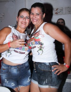 
<a style='margin-left: 5px;' class='btn btn-xs btn-social btn-facebook' href='https://www.facebook.com/sharer/sharer.php?u=https://www.galeramix.com.br/imagem/a16/800-800-90/conteudo/site_galerias/16/img1759.jpg' rel='popup' data-width='500' data-height='400'><i class='fa fa-facebook'></i>Compartilhar <span class='hidden-xs'>no Facebook</span>
</a> 
<a class='btn btn-default btn-xs' target='_blank' href='imagem/a16/800-800-90/conteudo/site_galerias/16/img1759.jpg'>
<span class='glyphicon glyphicon-cloud-download'></span> Salvar
</a>
