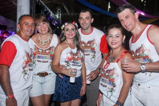 
<a style='margin-left: 5px;' class='btn btn-xs btn-social btn-facebook' href='https://www.facebook.com/sharer/sharer.php?u=https://www.galeramix.com.br/imagem/a16/800-800-90/conteudo/site_galerias/16/img1764.jpg' rel='popup' data-width='500' data-height='400'><i class='fa fa-facebook'></i>Compartilhar <span class='hidden-xs'>no Facebook</span>
</a> 
<a class='btn btn-default btn-xs' target='_blank' href='imagem/a16/800-800-90/conteudo/site_galerias/16/img1764.jpg'>
<span class='glyphicon glyphicon-cloud-download'></span> Salvar
</a>
